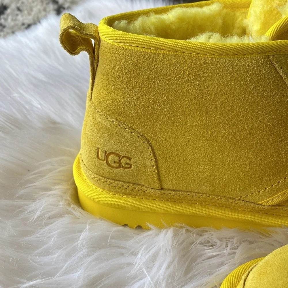 🎄SALE! UGG Neumel Women’s boot size 5 Canary - Picture 5 of 7